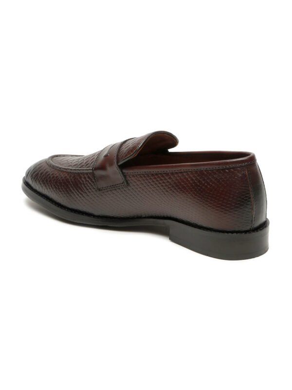 Men's Classic Brown Texture Moccasins Leather Shoes - Image 4
