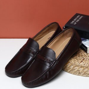 MEN SOLID ROUND-TOE BROWN LOAFER